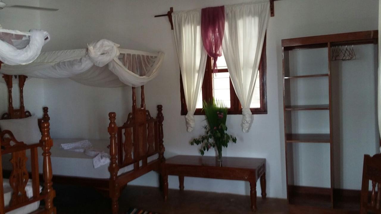 Emma Bay Beach House Michamvi Екстериор снимка