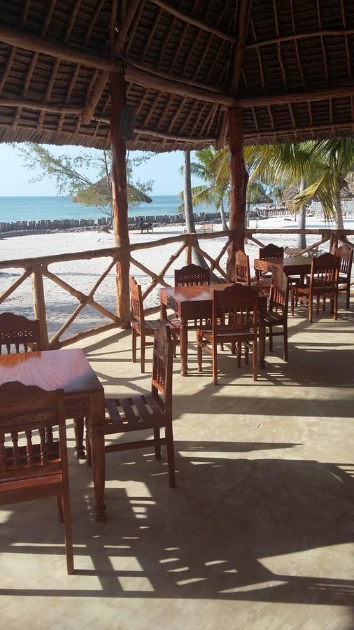 Emma Bay Beach House Michamvi Екстериор снимка