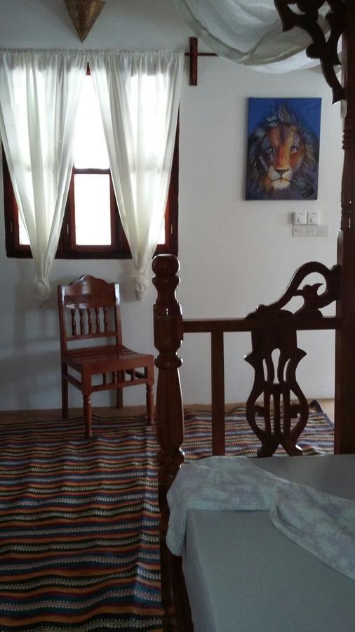 Emma Bay Beach House Michamvi Екстериор снимка