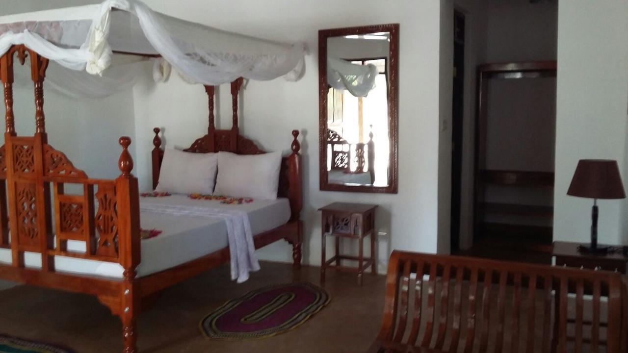 Emma Bay Beach House Michamvi Екстериор снимка