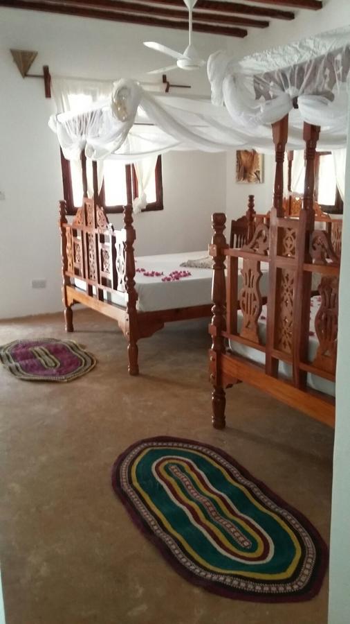 Emma Bay Beach House Michamvi Екстериор снимка