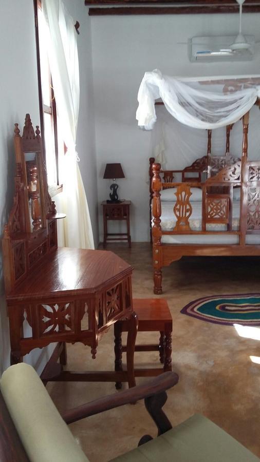 Emma Bay Beach House Michamvi Екстериор снимка
