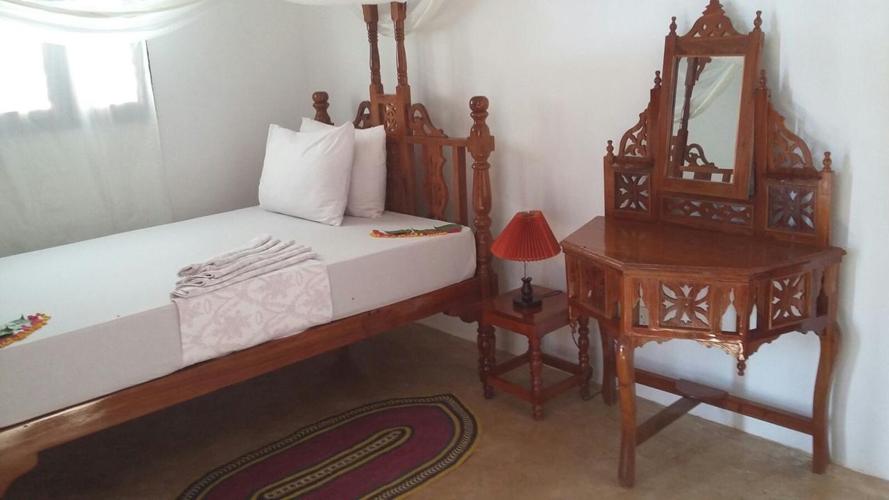 Emma Bay Beach House Michamvi Екстериор снимка