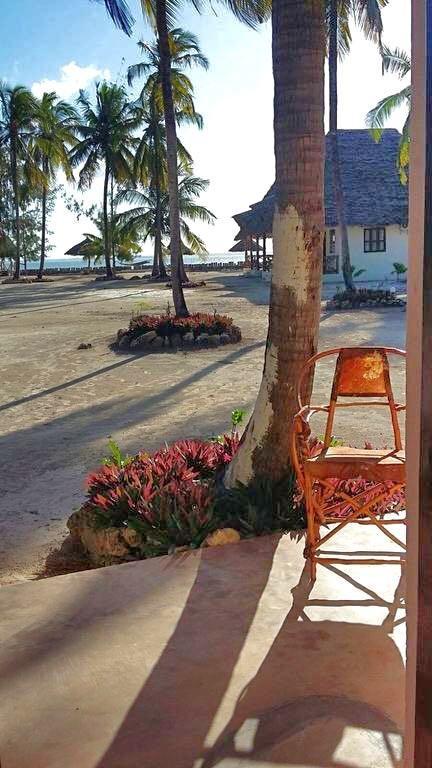 Emma Bay Beach House Michamvi Екстериор снимка
