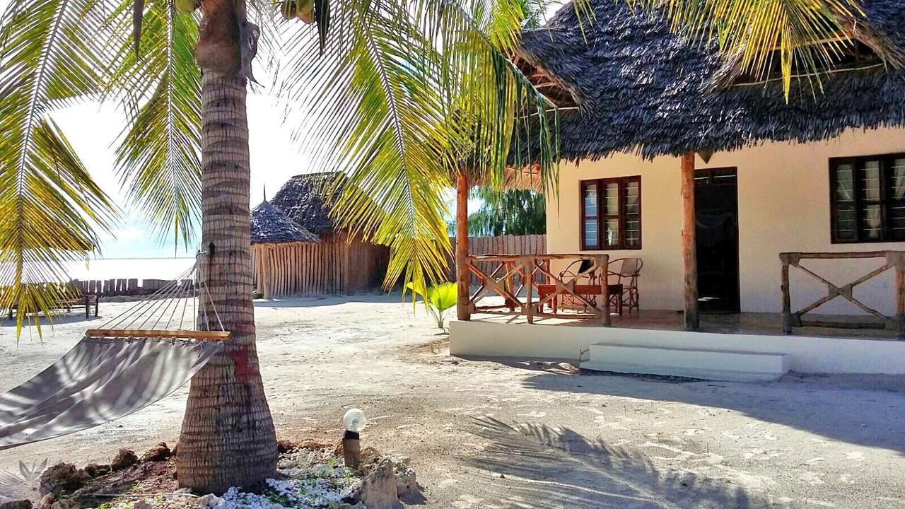 Emma Bay Beach House Michamvi Екстериор снимка