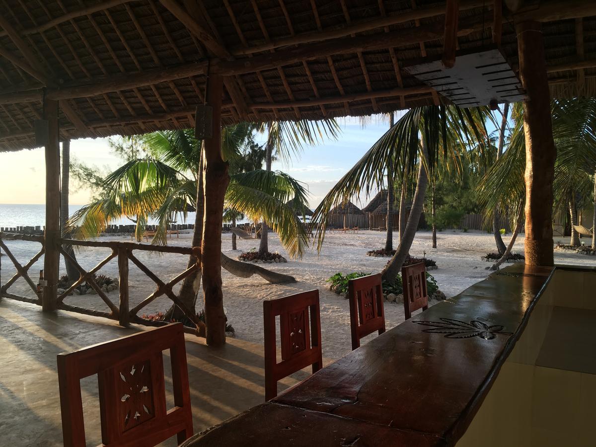 Emma Bay Beach House Michamvi Екстериор снимка