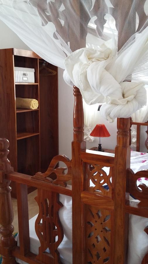 Emma Bay Beach House Michamvi Екстериор снимка