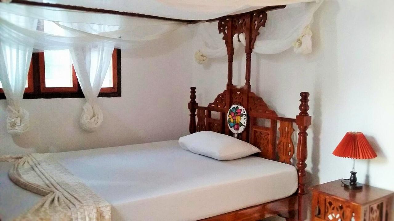 Emma Bay Beach House Michamvi Екстериор снимка