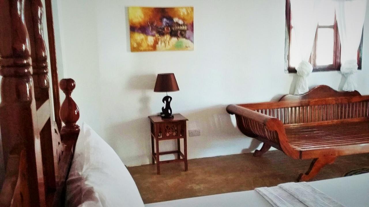 Emma Bay Beach House Michamvi Екстериор снимка