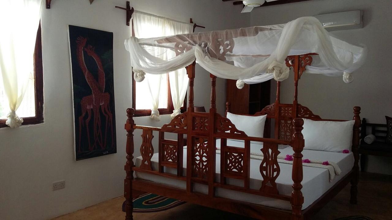 Emma Bay Beach House Michamvi Екстериор снимка