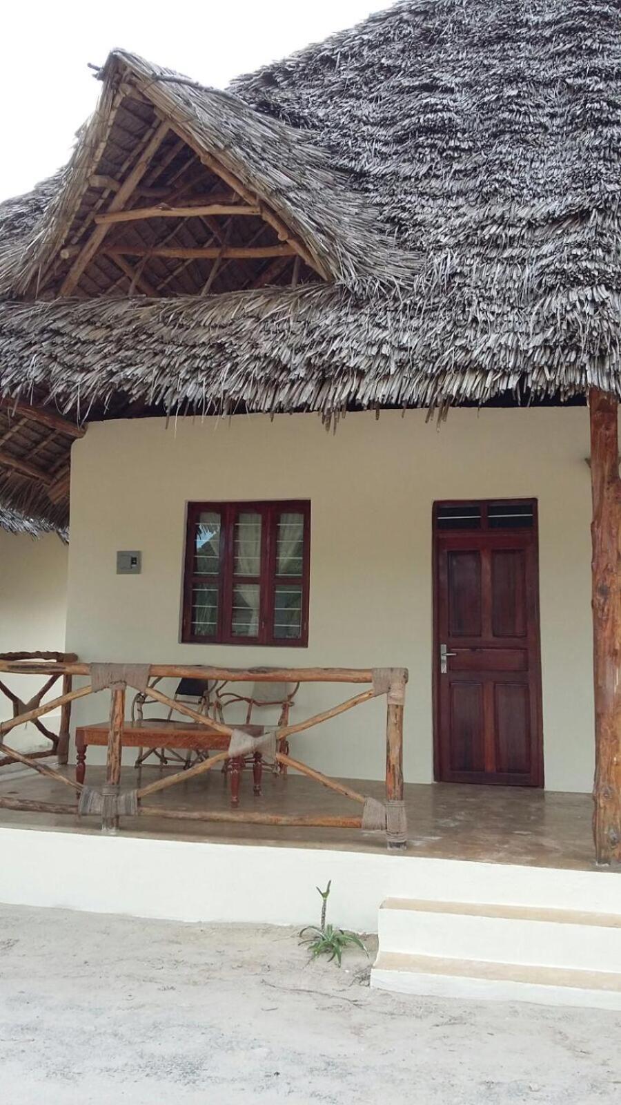 Emma Bay Beach House Michamvi Екстериор снимка